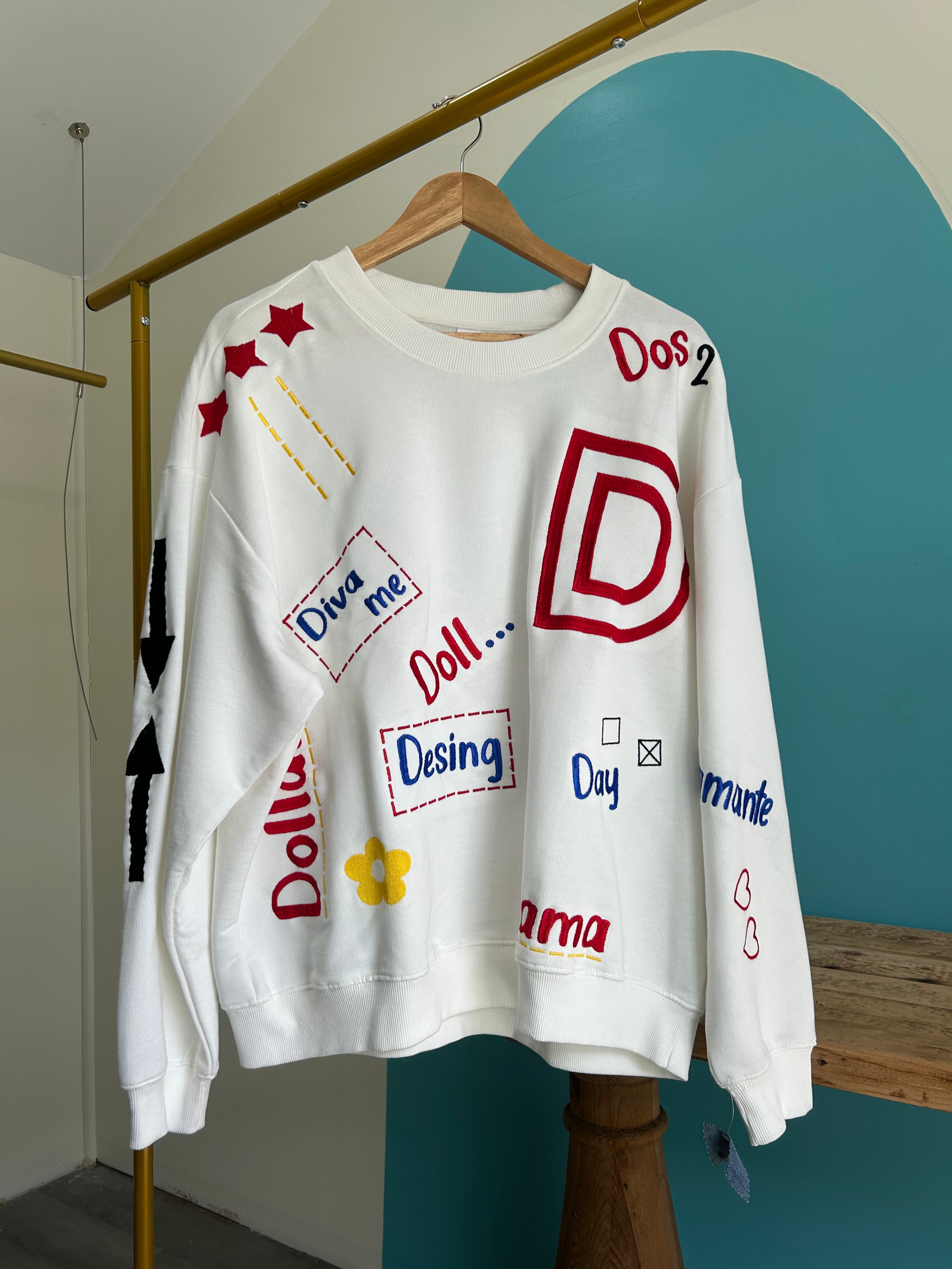 EMBROIDERY SWEATERS
