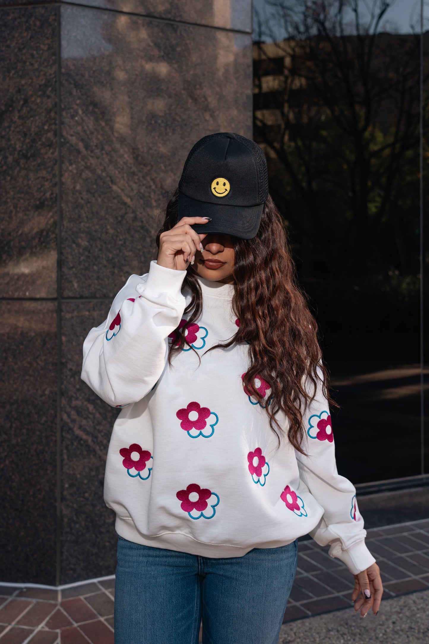 Embroidered Flowers Sweater (Pink/Blue)