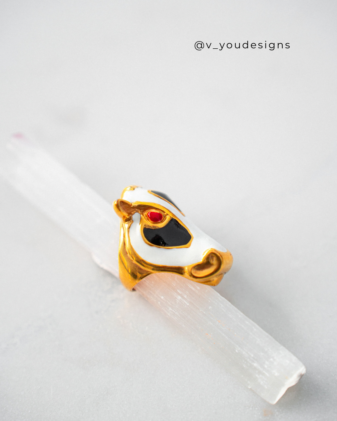 Colorful enamel animal rings