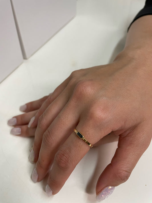 Onyx 18k Gold Ring