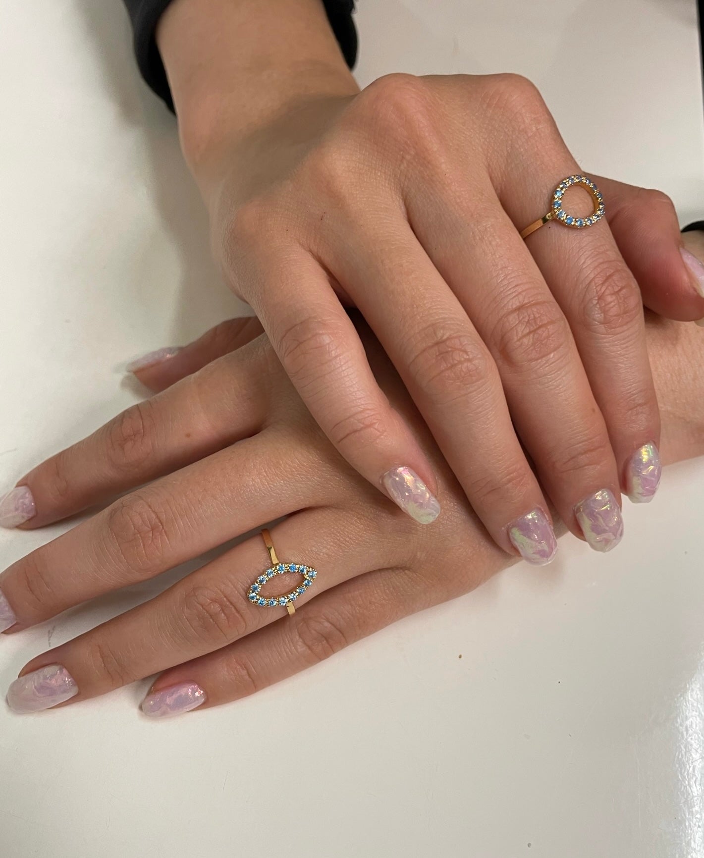 Oval-Shaped Aquamarine 18k Gold Ring