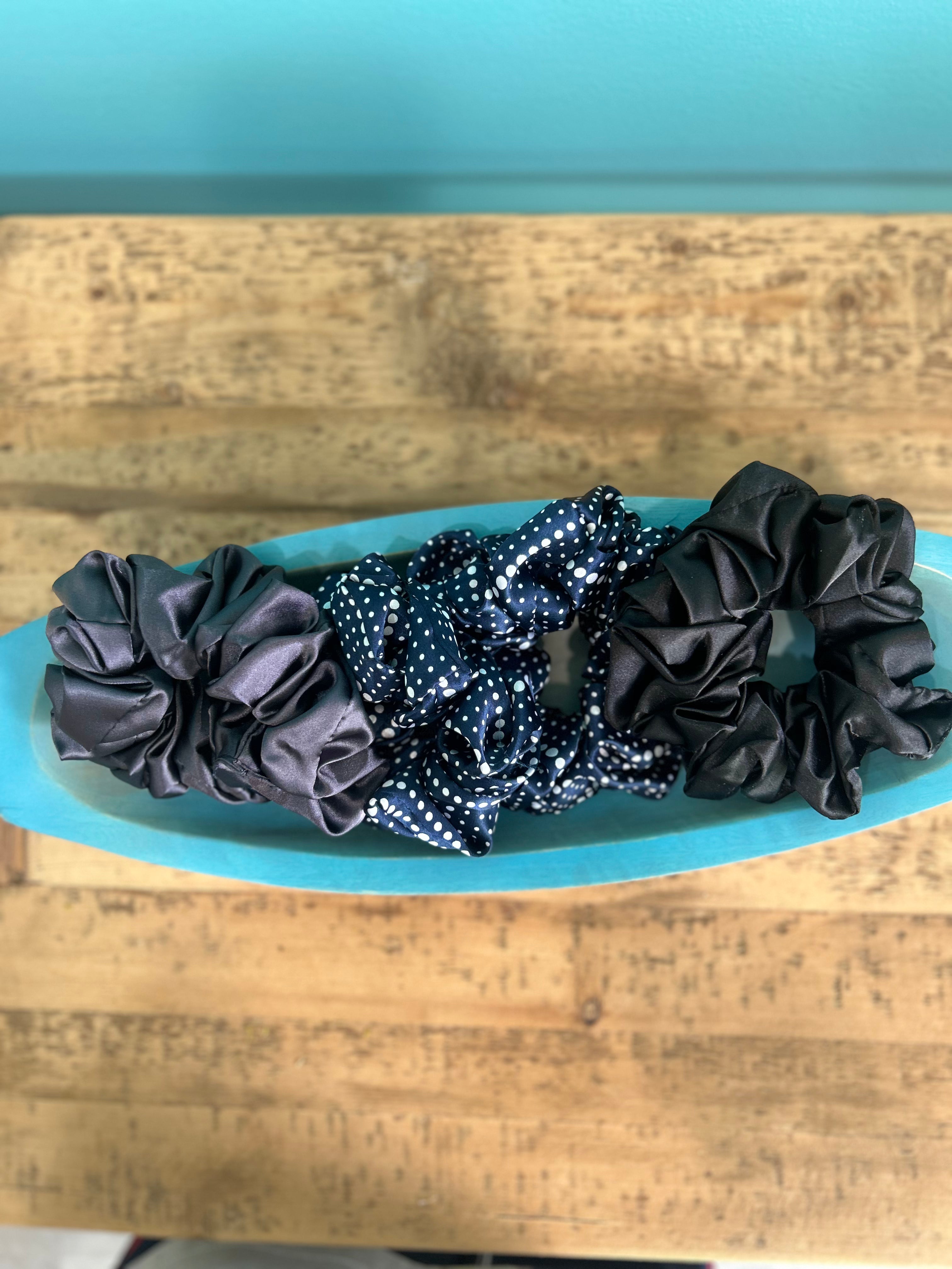 Large scrunchies