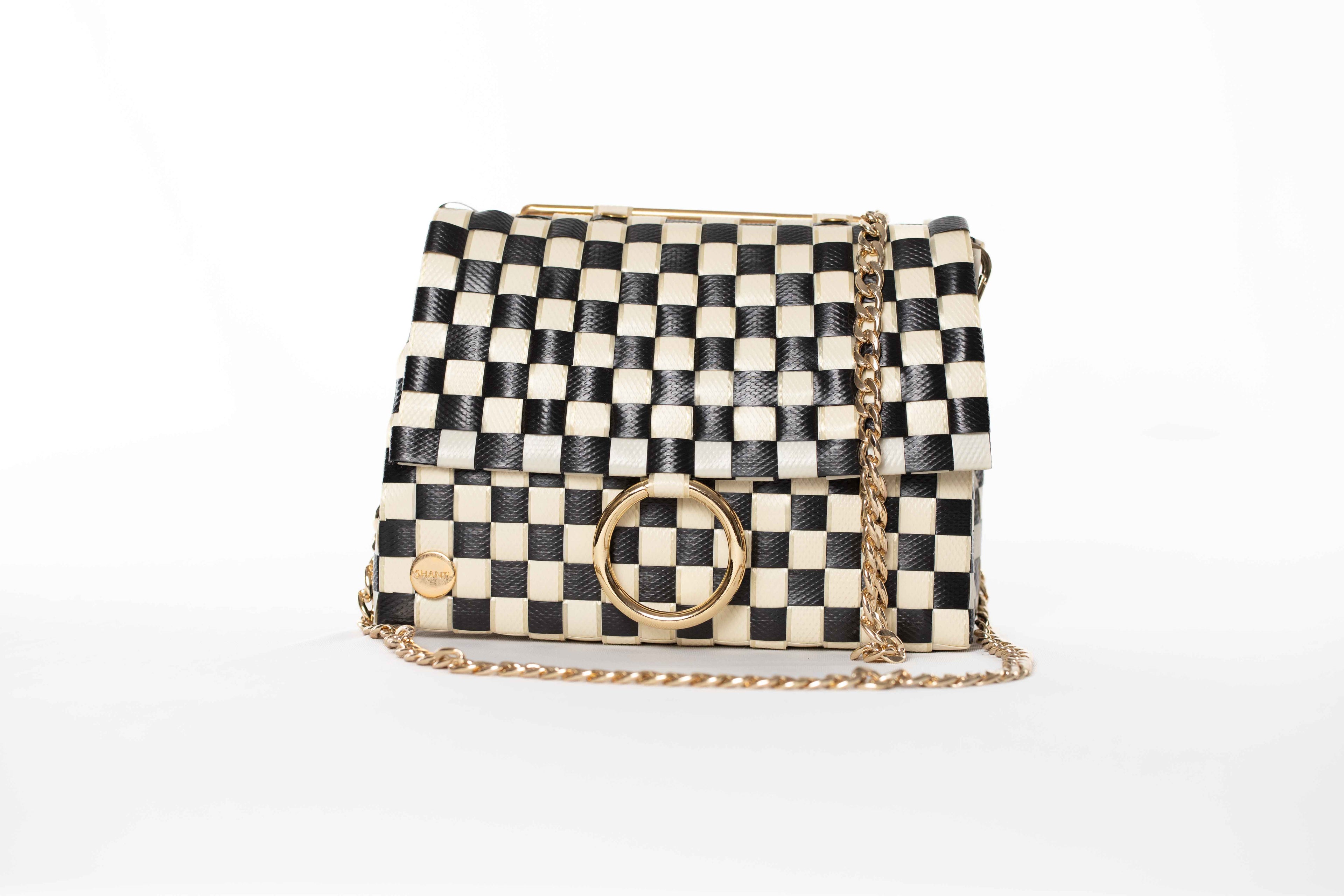 Checkered zuncho purse